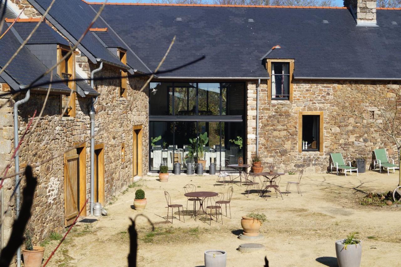 Aux Greniers A Reves Bed & Breakfast Plestan ภายนอก รูปภาพ